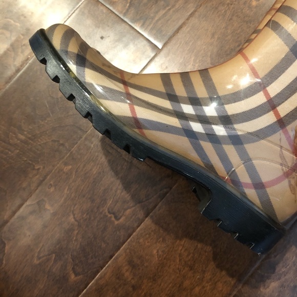 Burberry Plaid Winter & Rain Boots - Tan and Black - Picture 7 of 8